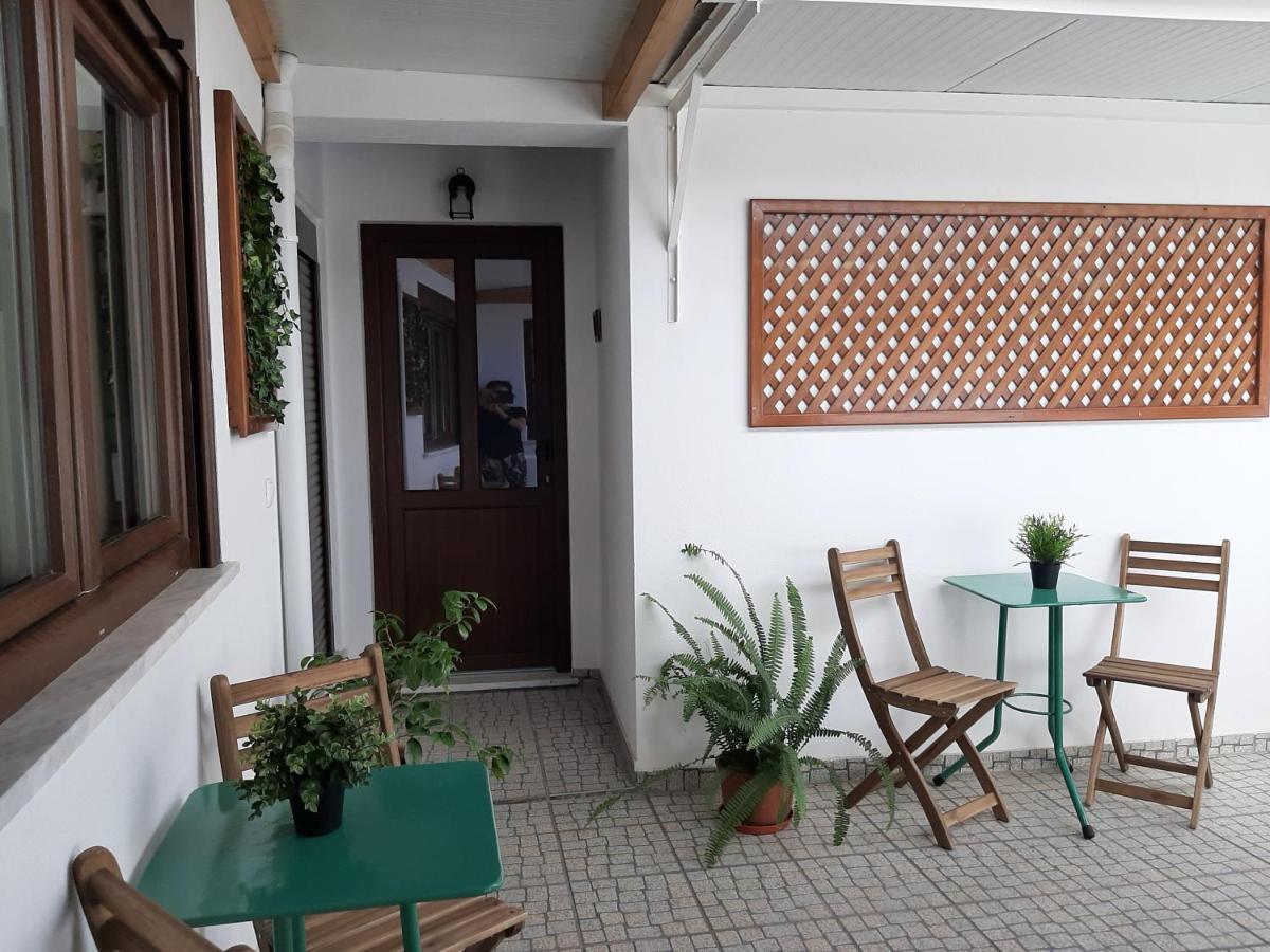 Alojamento Ferreira - Apartamento B Apartment Santiago do Cacem Bagian luar foto